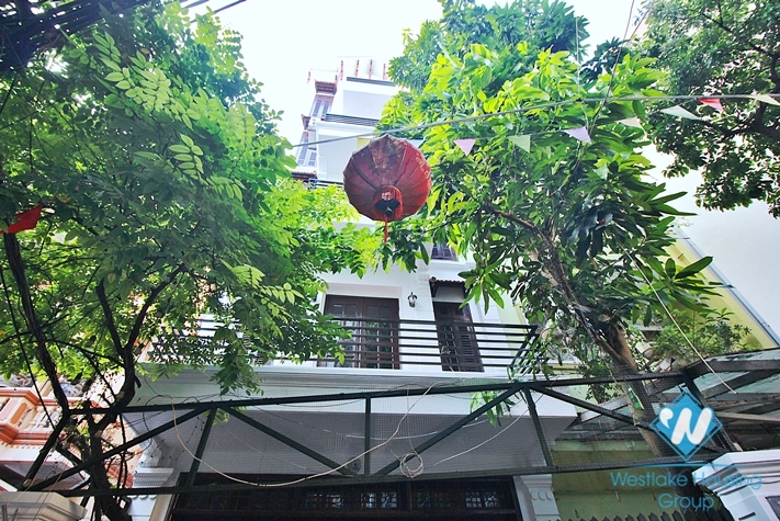 Renovated 5 bedrooms house for rent in Au Co, Tay Ho